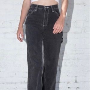 Brandy Melville cropped back jeans